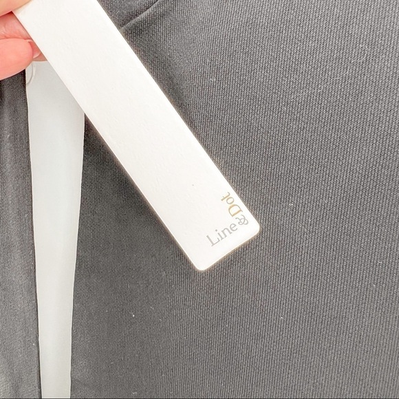 Line & Dot black dress - Picture 10 of 10